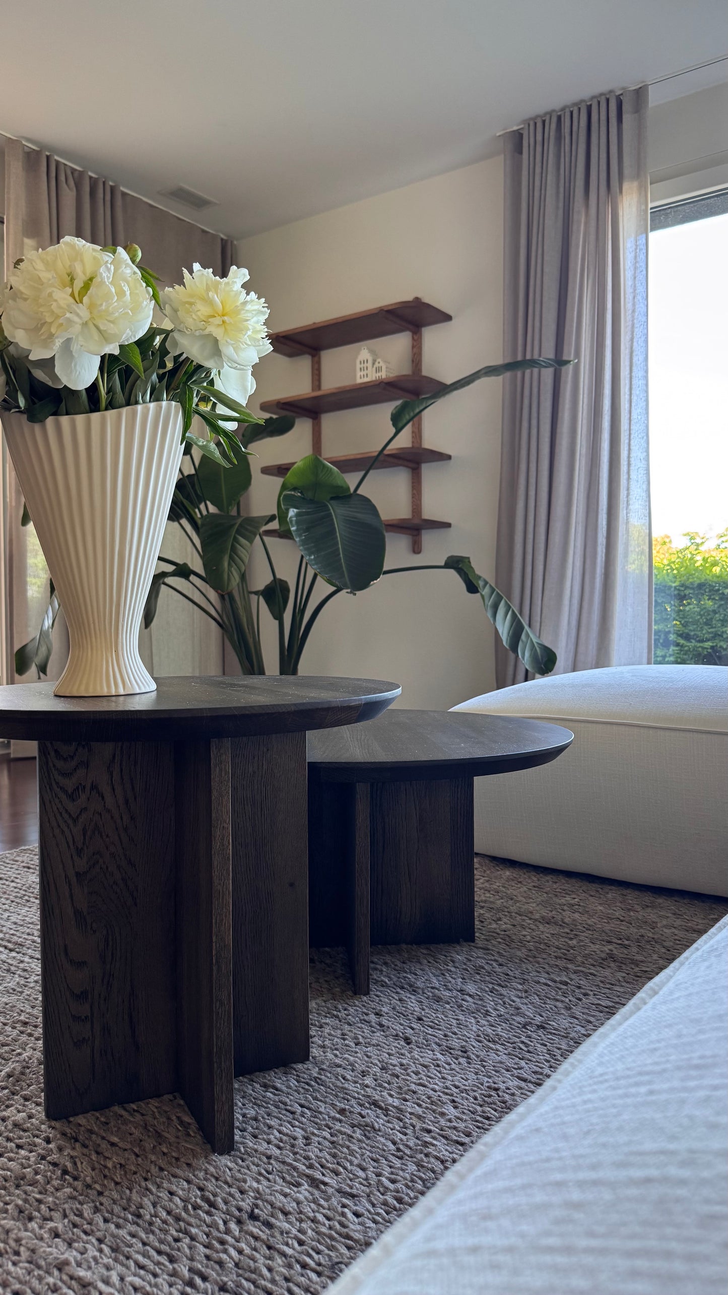 Otemma Couchtisch aus massivem Eichenholz