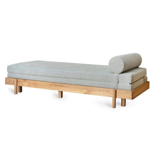 ÉTAUDORÉ ÉLANDE Daybed in solid oak with upholstered mattress – side view