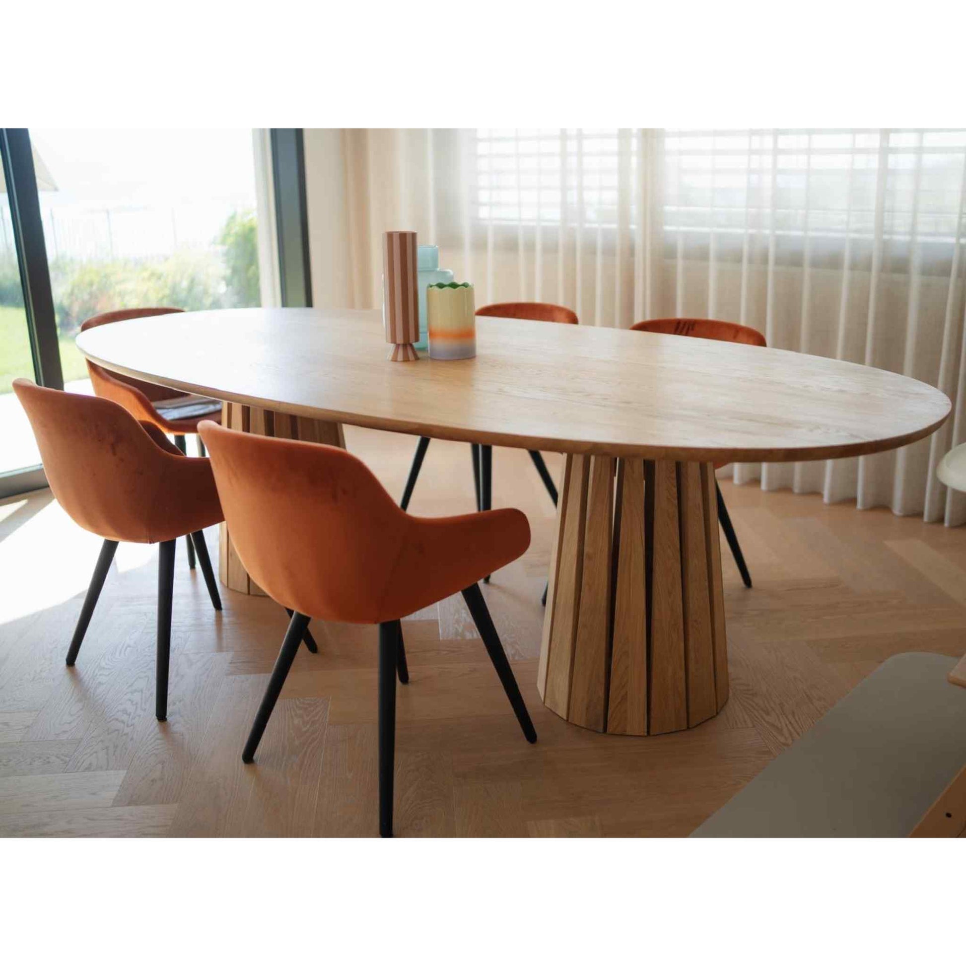 ÉTAUDORÉ Noemi Rounded Oval Table made from solid oak wood in raw finish, designed in collaboration with Noemi Gwalter Rubino