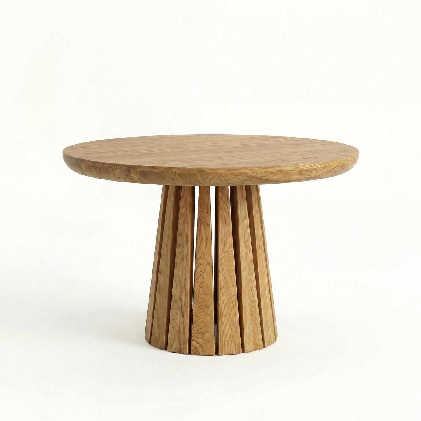 ÉTAUDORÉ Rigi extendable round table in medium finish