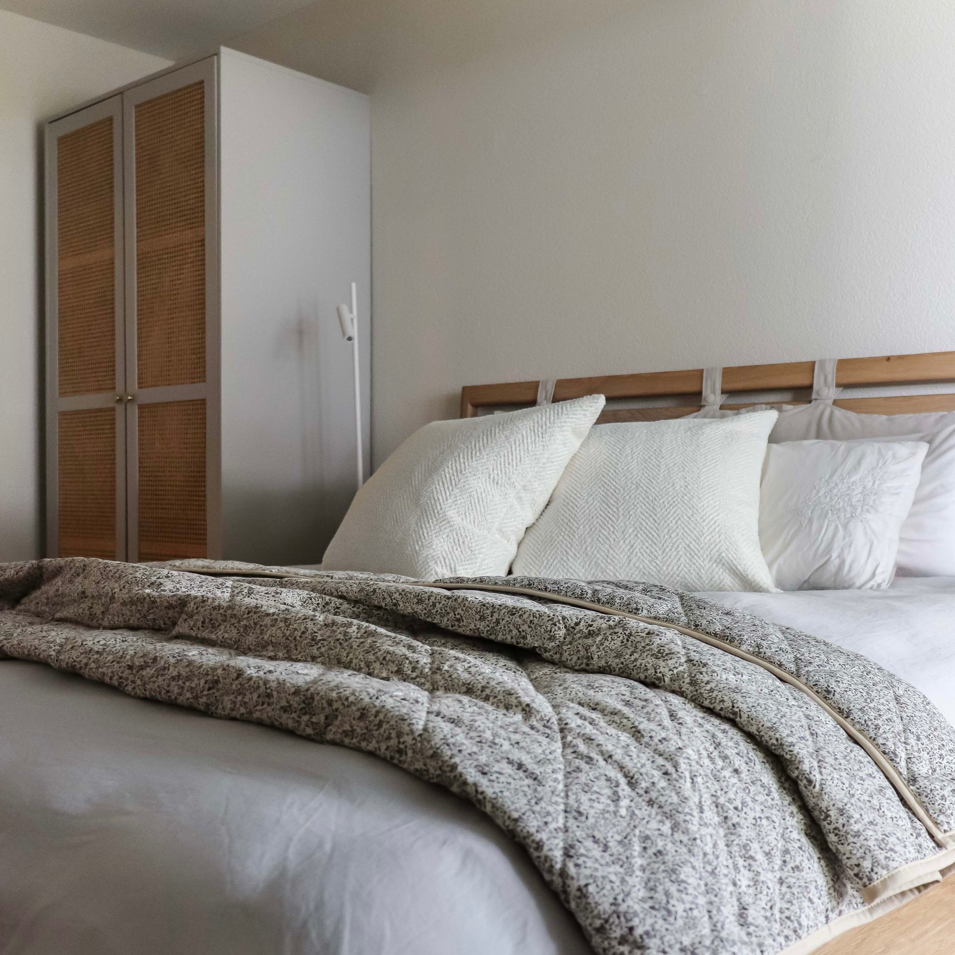 ÉTAUDORÉ Bernina bed made from solid oak wood