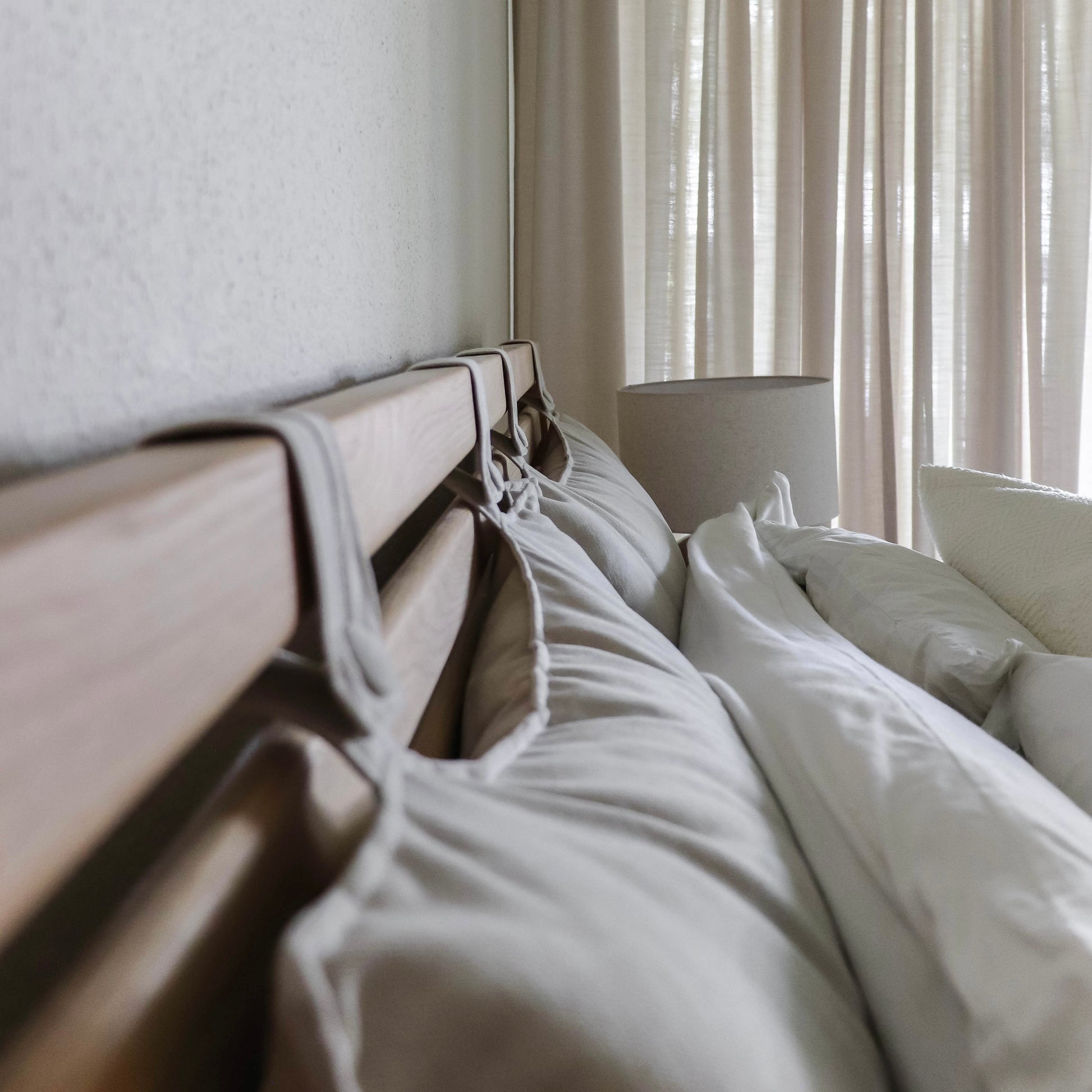 ÉTAUDORÉ Bernina bed made from solid oak wood